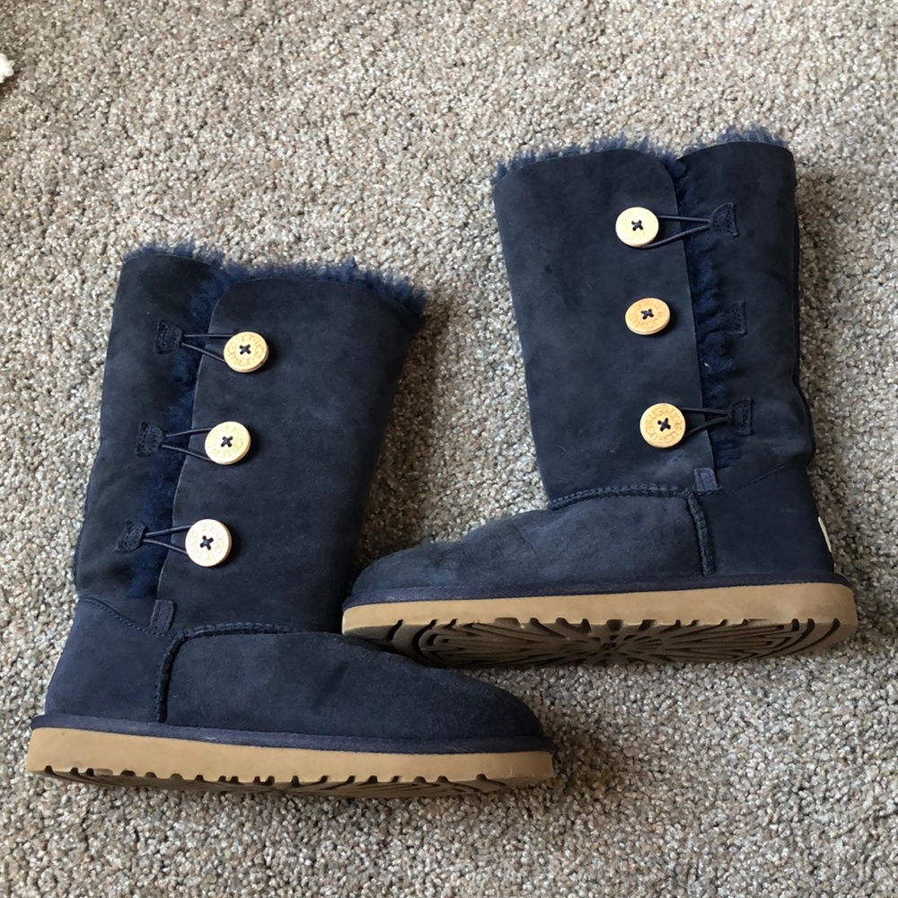 Great Condition Bailey Button Uggs - image 1